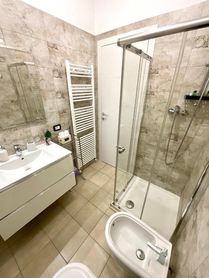 City Centre Life Apartment Верона Экстерьер фото
